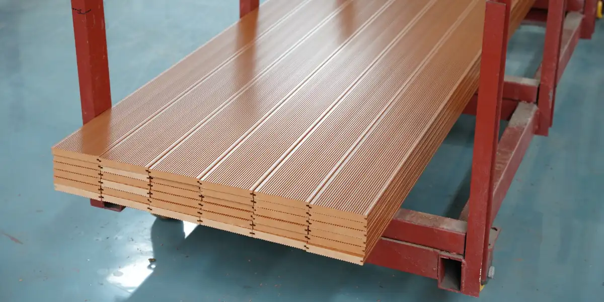 Hollow and solid WPC decking compared to help importers choose the right decking profile for different outdoor projects.